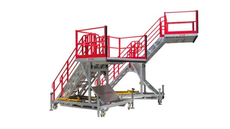 ReachDeck adjustable mobile work platform
